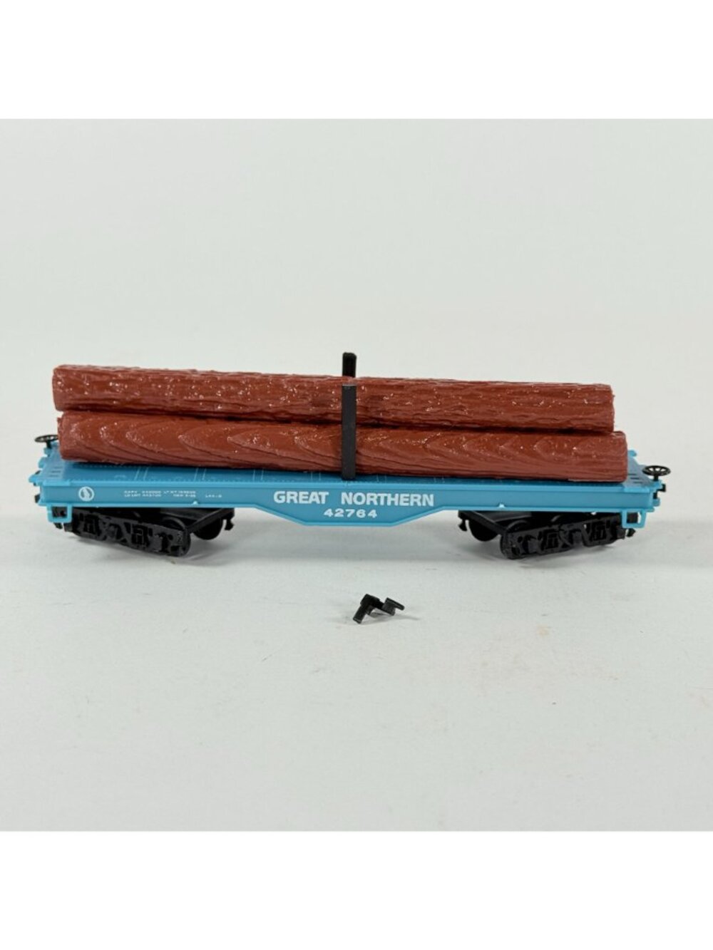 Bachmann HO Scale Great Northern Log Flat Car 42764